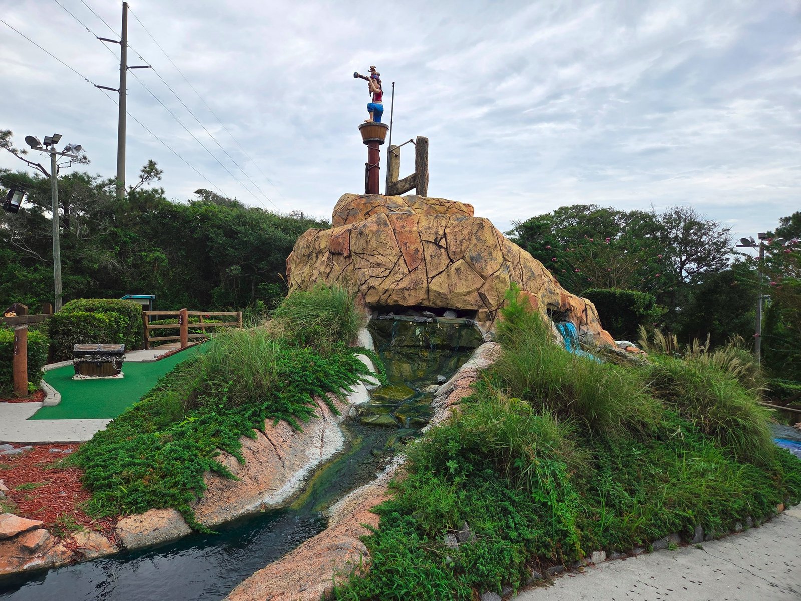 Black Pearl Mini Golf