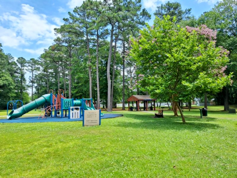 Sherwood Forest Park